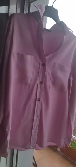 Blusa Massimo Dutti.