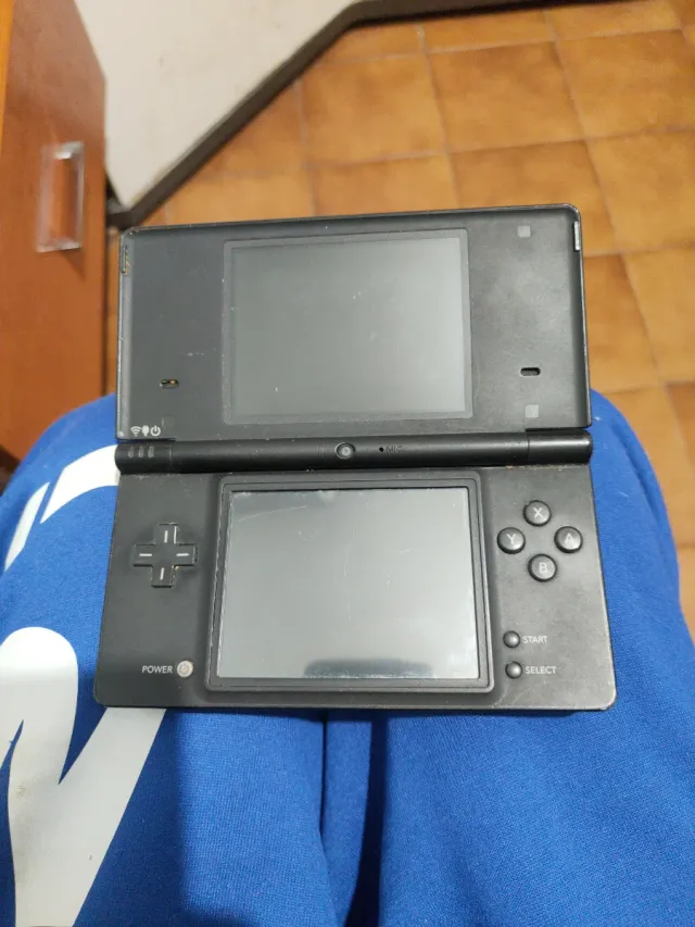 Nintendo DSi Negra