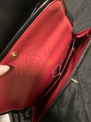 Bolso Chanel Clásico Negro y Dorado