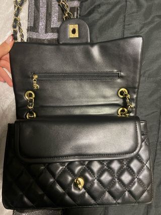 Bolso Chanel Clásico Negro y Dorado