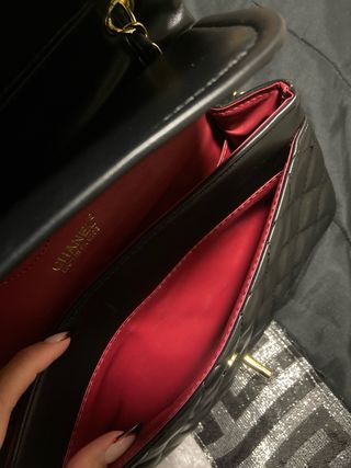 Bolso Chanel Clásico Negro y Dorado