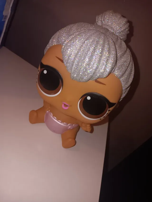 Muñeca LOL cabeza grande brillante