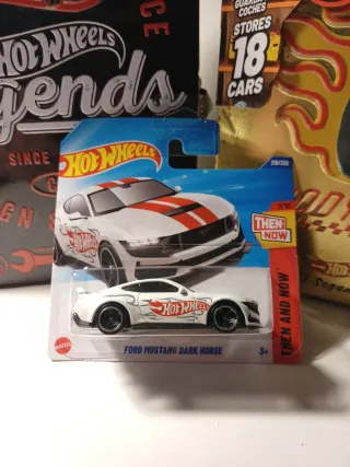 Hot Wheels Ford Mustang Dark Horse