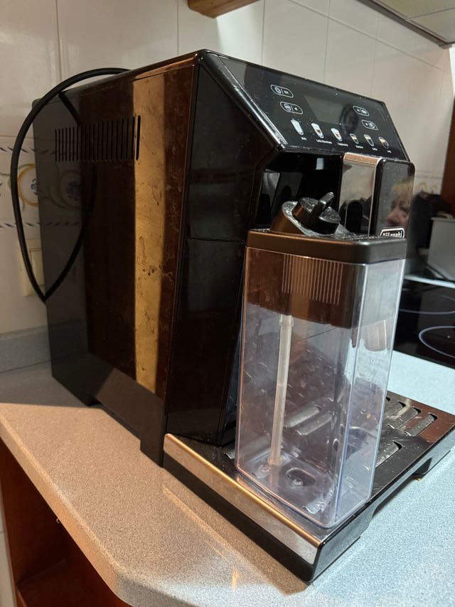 Cafetera DeLonghi Eletta Cappuccino Evo