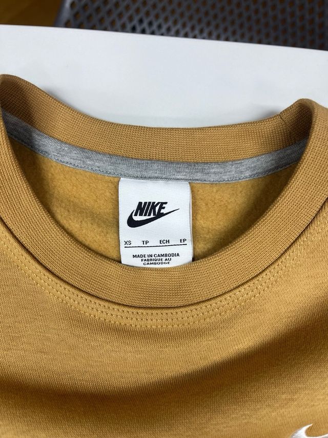 Sudadera Nike Mostaza Talla XS Nueva
