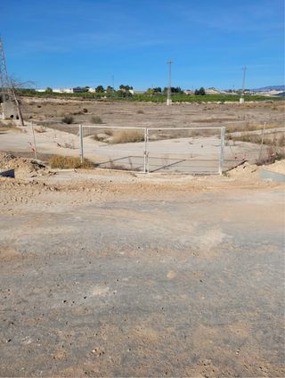 Terreno industrial urbano en La Pilica