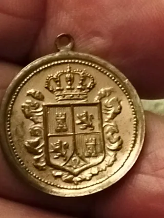 Medalla Alfonso XIII con vayo de oro