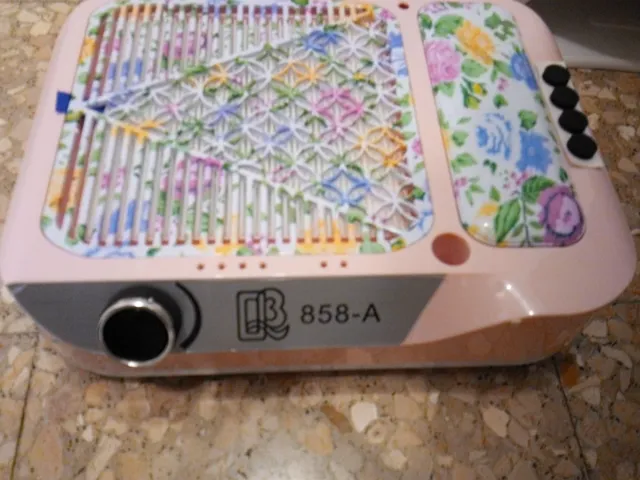 Extractor de polvos manicura