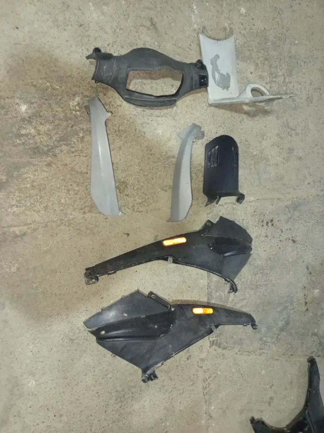 Chapas Piaggio NRG Power