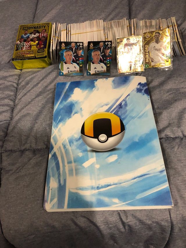 Cromos LaLiga 24-25 y Álbum Pokémon