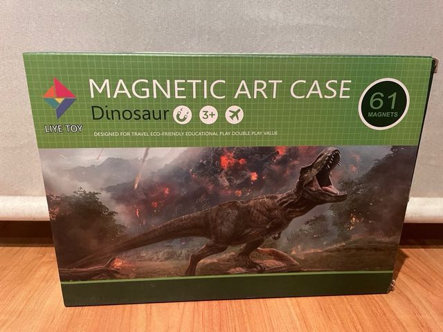 Juego magnético de dinosaurios