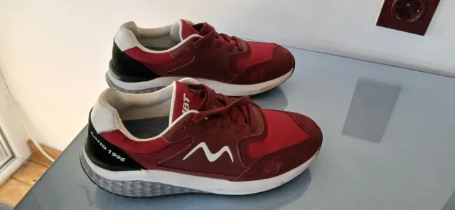 Zapatillas MBT Rojas y Blancas