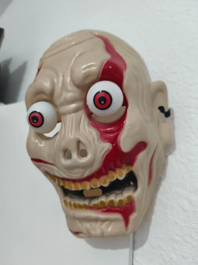 Máscara Halloween Zombie Sangrienta