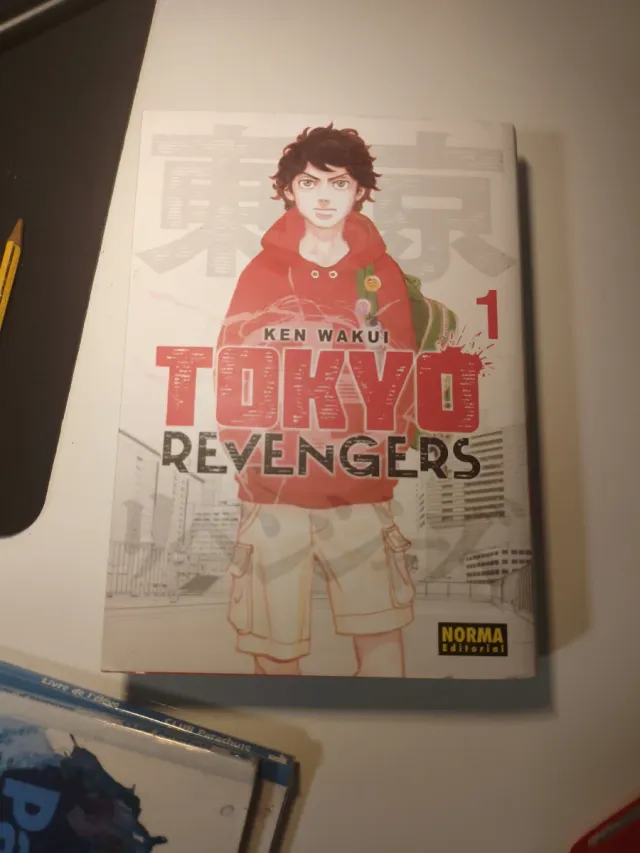 TOKYO REVENGERS 01