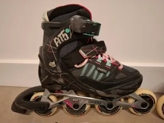 Patines en línea y protecciones niña