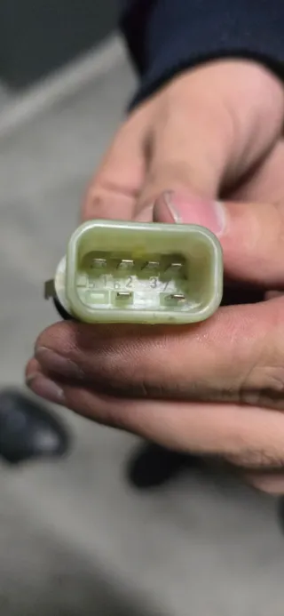 Botón elevalunas Ford Focus MK1