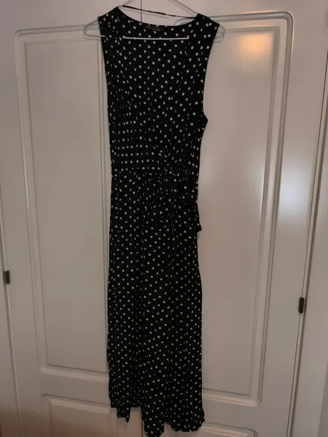 Vestido Oysho lunares negro y blanco