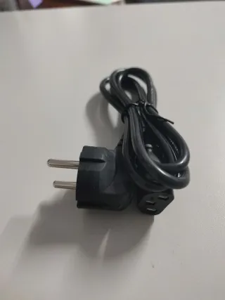 Cable alimentación ordenador