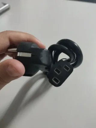 Cable alimentación ordenador