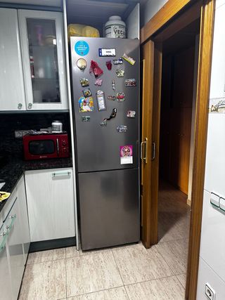 Nevera combi plateada