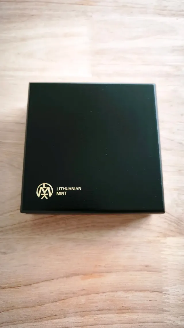 Moneda Plata 2 Oz Año Serpiente Niue 2025 500 unid