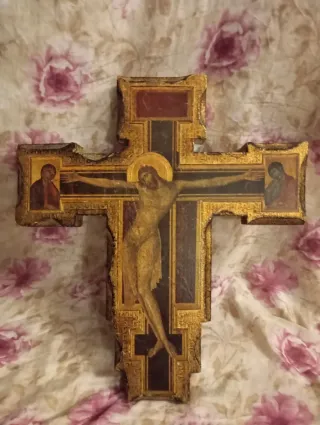 Croce in legno dipinta