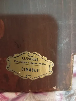 Croce in legno dipinta