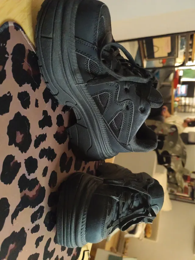 Tenis negros con plataforma NUEVOS