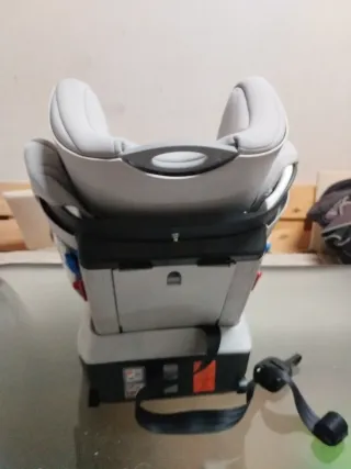 Silla de coche Chicco gris