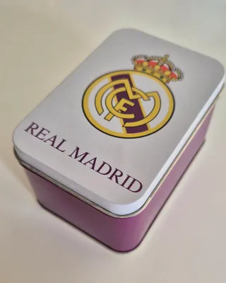 Caja Metálica Real Madrid con monedas de 5 pesetas