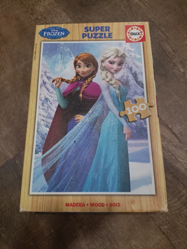 Puzzles Frozen 100 y 200 piezas.