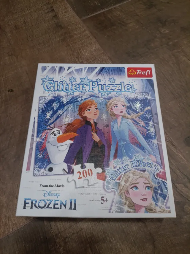 Puzzles Frozen 100 y 200 piezas.
