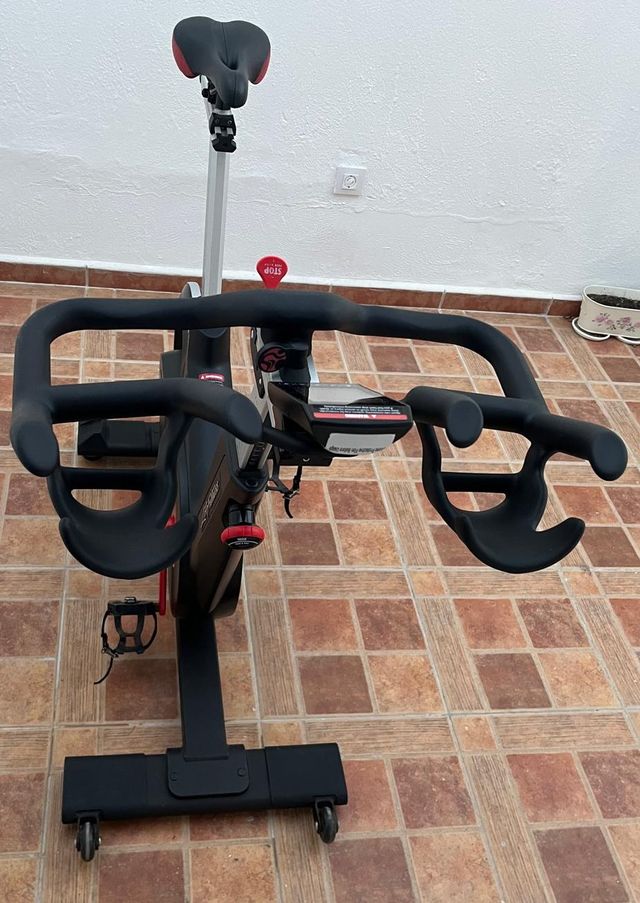 Bicicleta Spinning Life Fitness Tomahawk ICG IC5