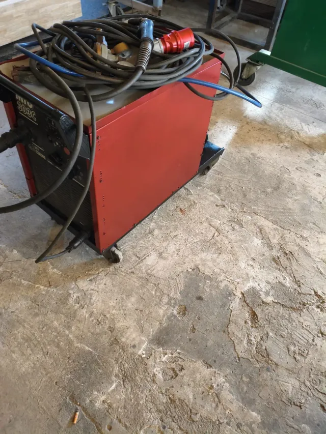 Máquina de soldar MIG 303C