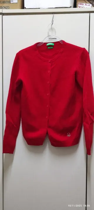 Cardigan Benetton lana bambina rosso con bottoni