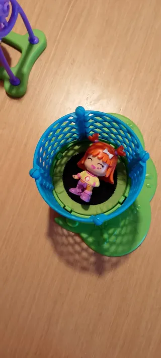 Parque de juegos Pin y Pon