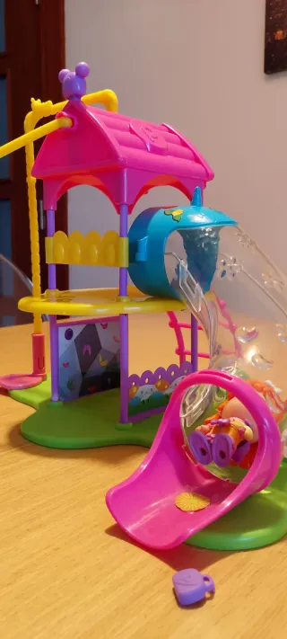 Parque de juegos Pin y Pon