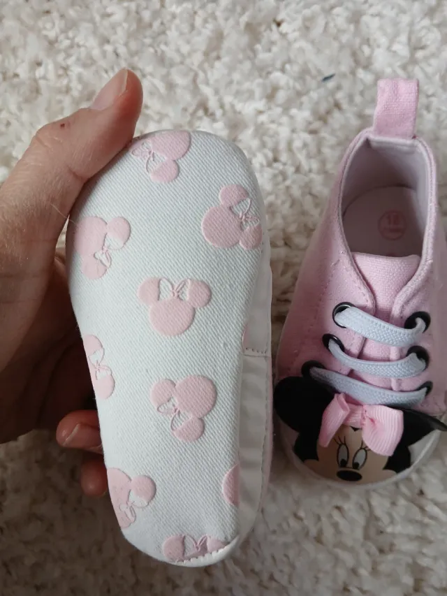 Zapatos bebé Minnie Mouse rosas