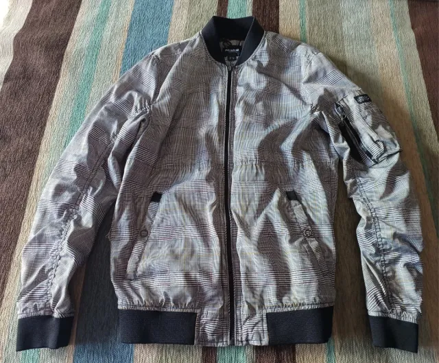 Cazadora Bomber Pull&Bear Cuadros