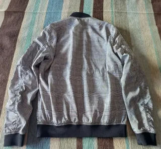 Cazadora Bomber Pull&Bear Cuadros