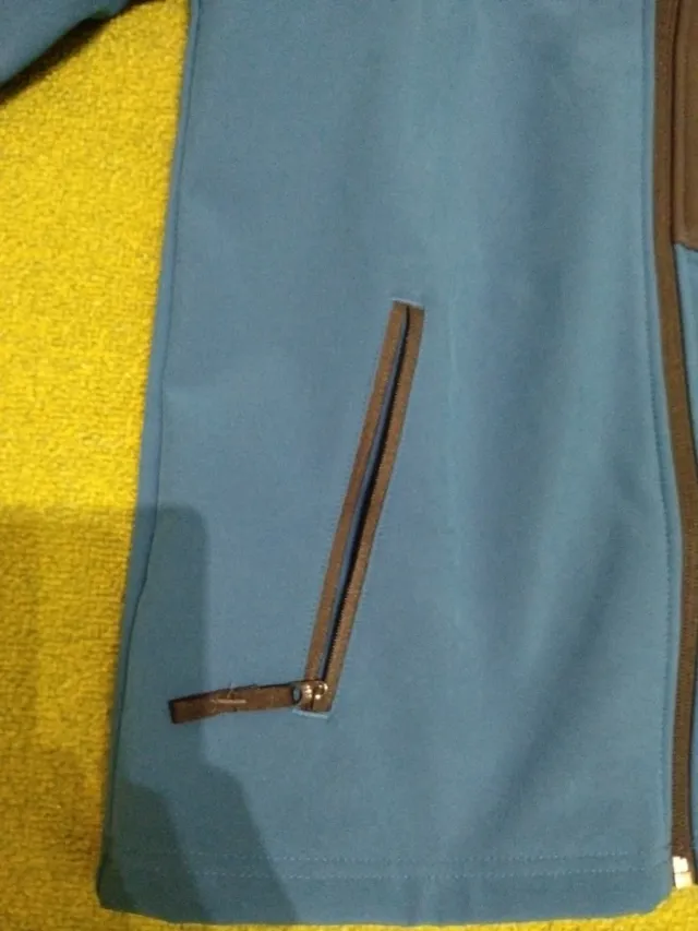 Chaqueta Quechua impermeable