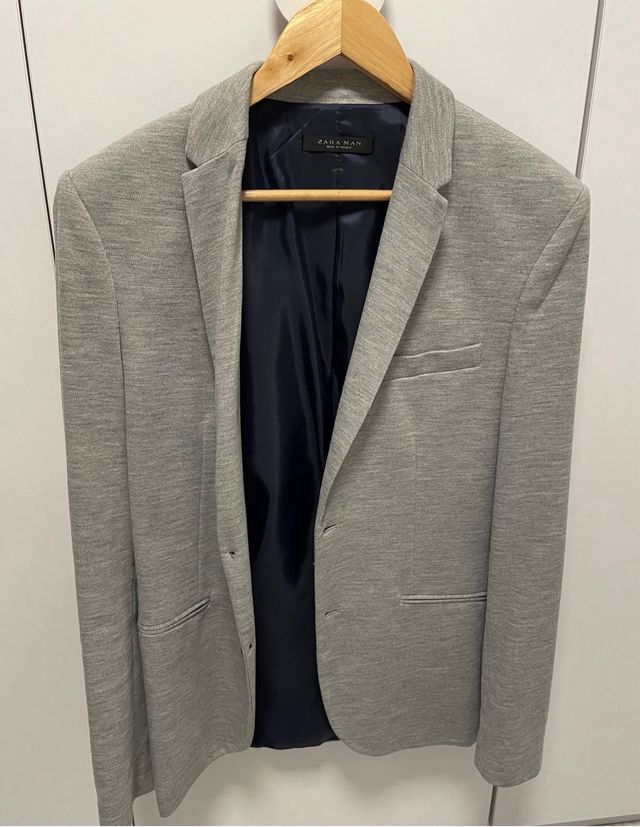 Americana Zara Gris talla pequeña