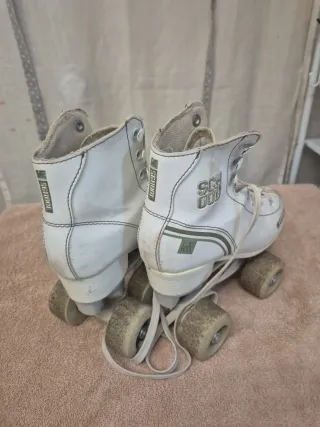 Patines 4 ruedas niña talla 31