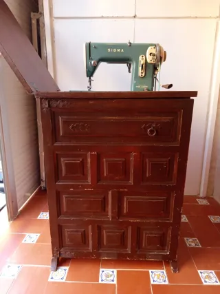 Máquina de coser Sigma verde