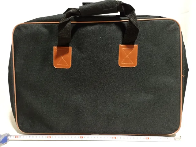 Bolso negro para portátil/pantalla grande