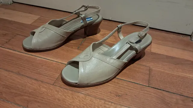 Sandalias Beige Mujer Tacon