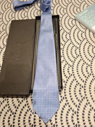Corbata Gucci Azul Plateada