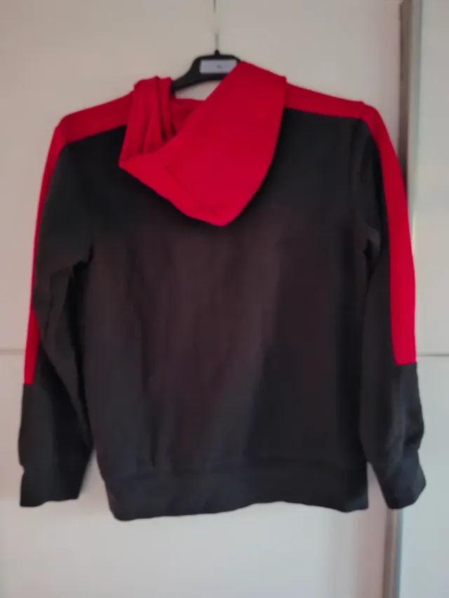 Sudadera Nike Air Jordan Negra y Roja