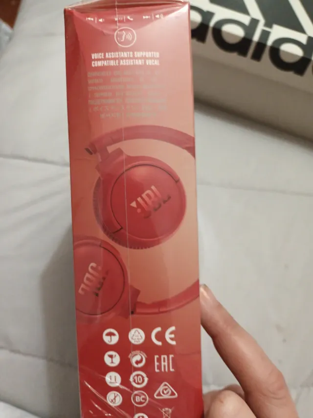 Auriculares JBL Pure Bass Wireless Rojos