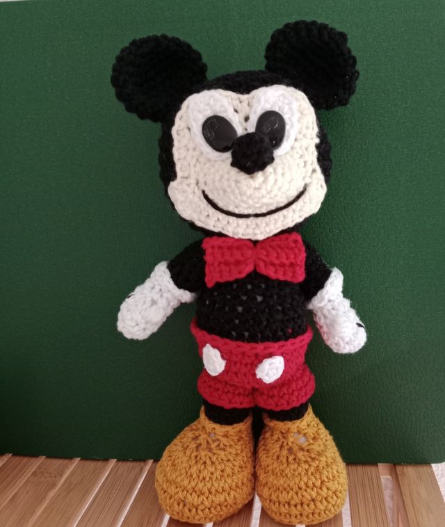 Muñecos echos a crochet